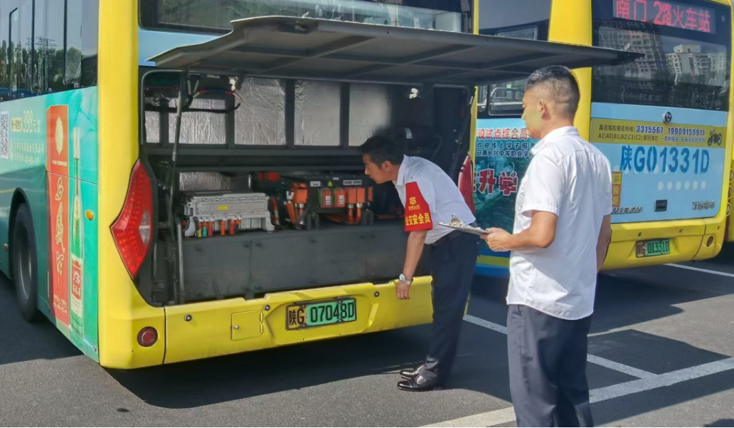 市公交公司：緊繃事故防控弦 嚴把“雙節”安全關